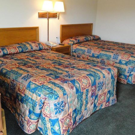 Travelers Inn & Suites サムター エクステリア 写真